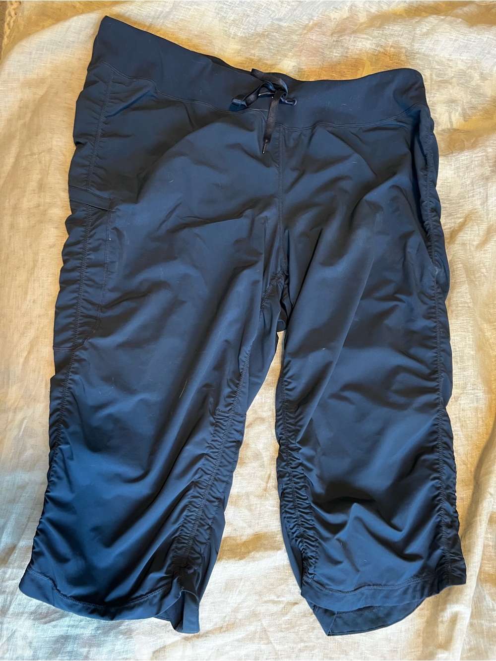 Women’s Zella  "Move It" Ruched Capri Pants